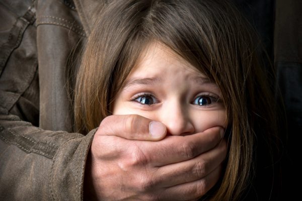 Синдром на родителско отчуждение – насилие и болест